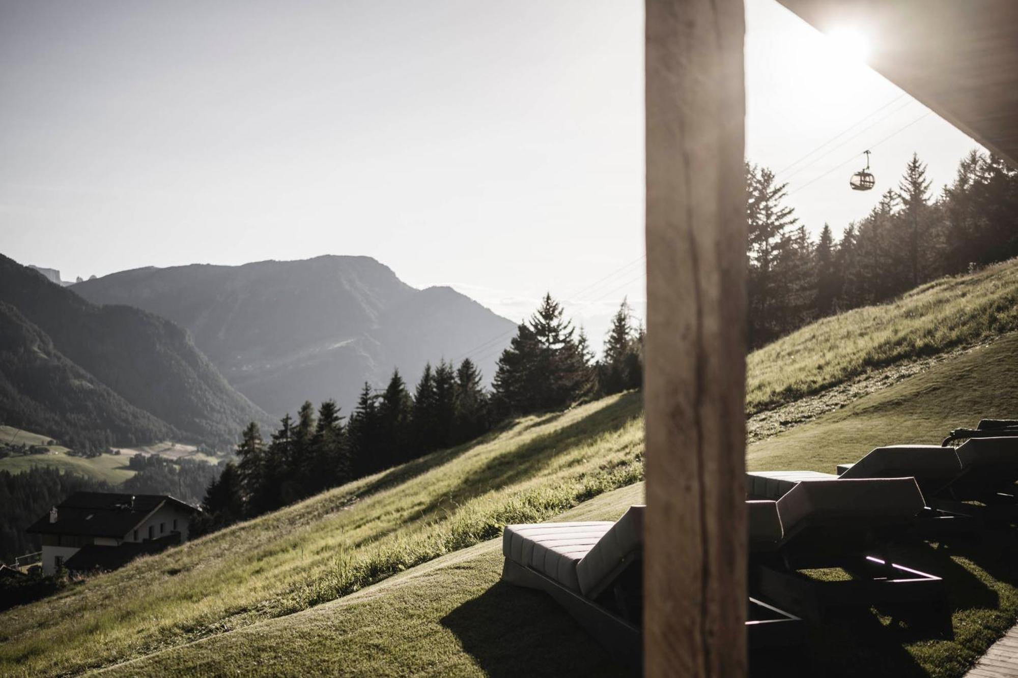 Luxury Chalet Vilaiet Ortisei Exterior photo